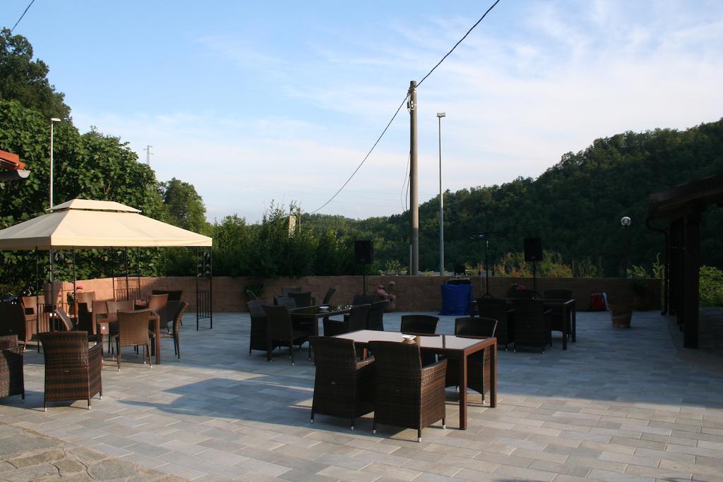Agriturismo Cascina Del Vai Кайро Монтеноте Екстериор снимка