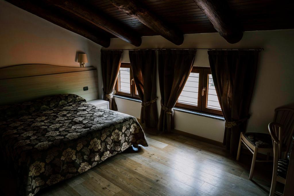 Agriturismo Cascina Del Vai Кайро Монтеноте Екстериор снимка