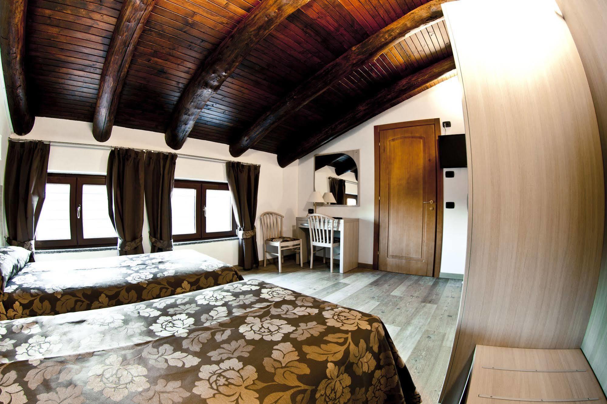 Agriturismo Cascina Del Vai Кайро Монтеноте Екстериор снимка